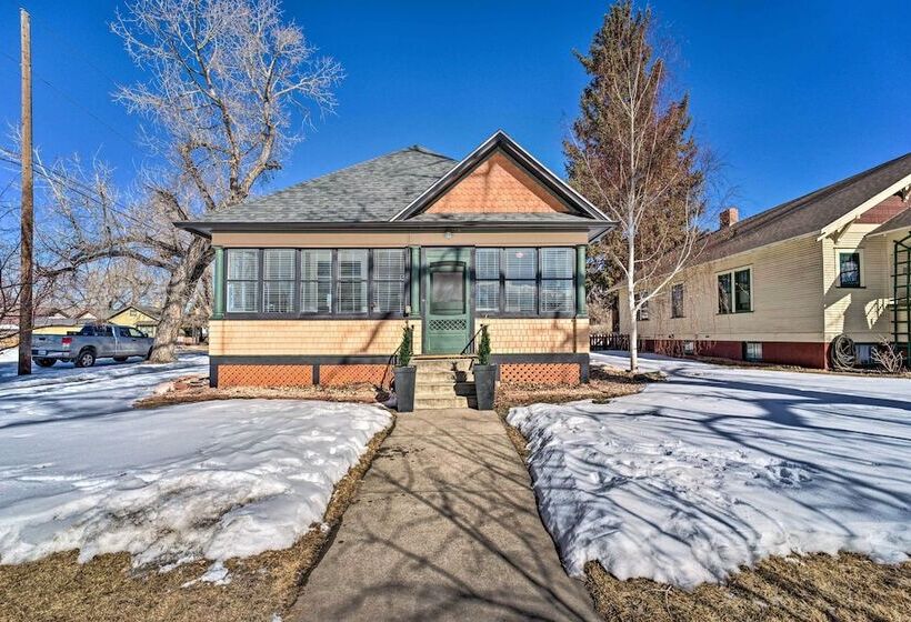 Cozy Laramie Retreat W/ Private Yard Near Uw!