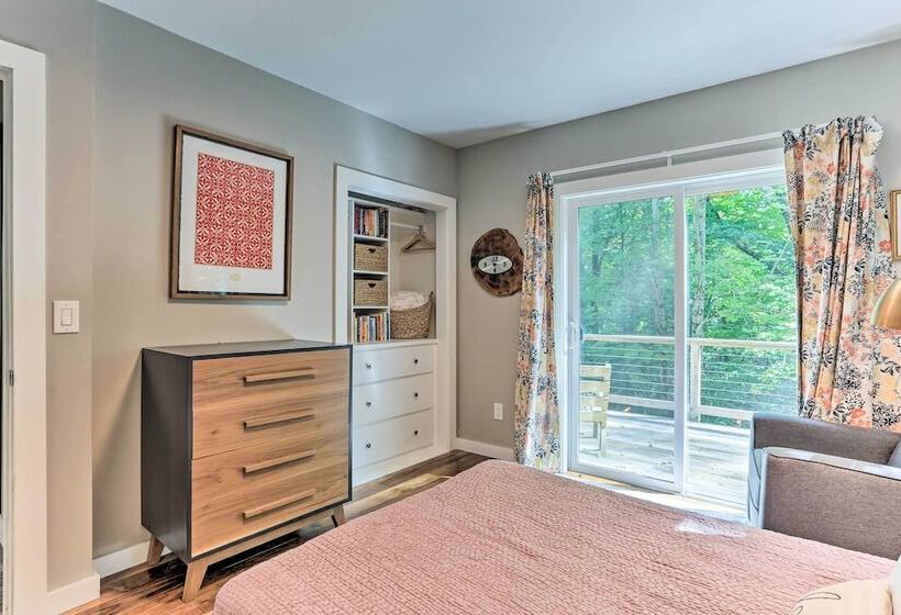 Cozy White Lake Home W/ Patio, Deck & Grill!