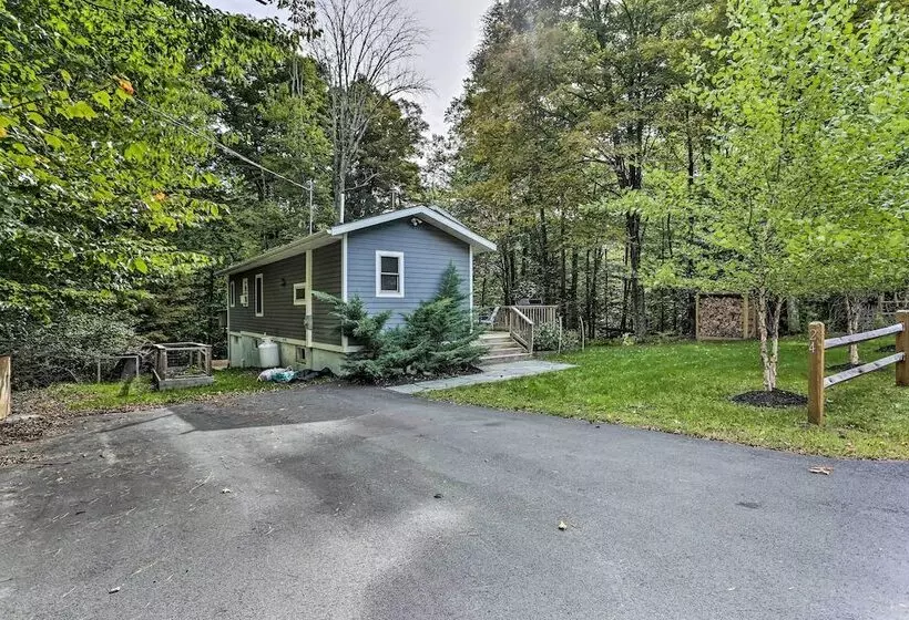 Cozy White Lake Home W/ Patio, Deck & Grill!