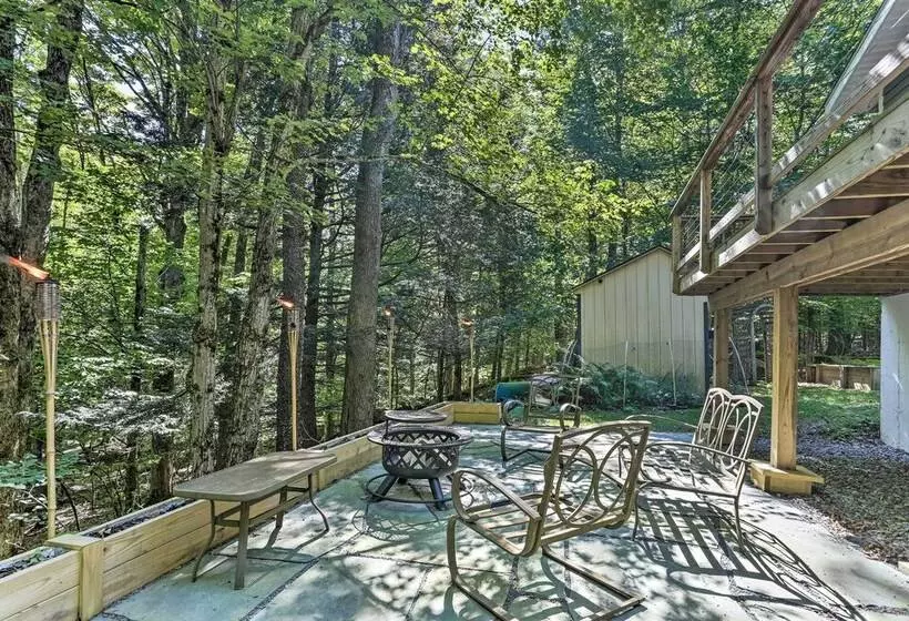 Cozy White Lake Home W/ Patio, Deck & Grill!