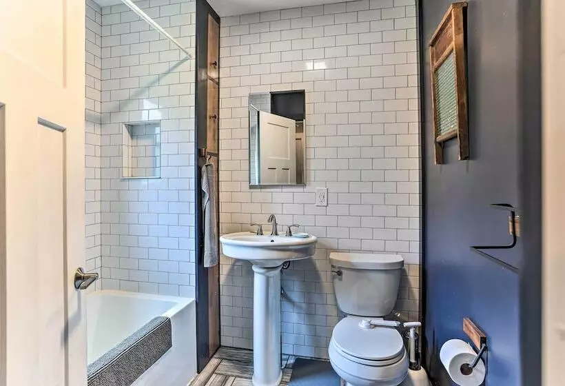 Cozy White Lake Home W/ Patio, Deck & Grill!