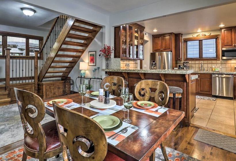 Downtown Park City Vacation Rental Near Ski Lift!