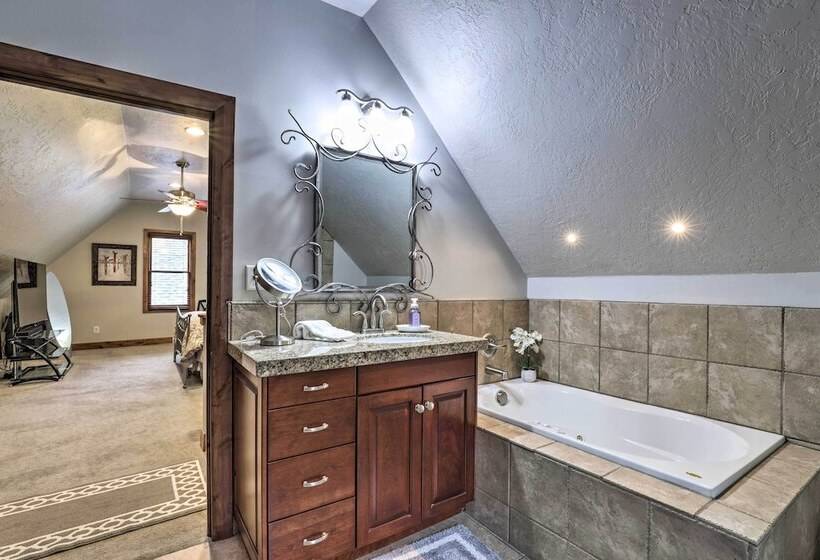 Downtown Park City Vacation Rental Near Ski Lift!