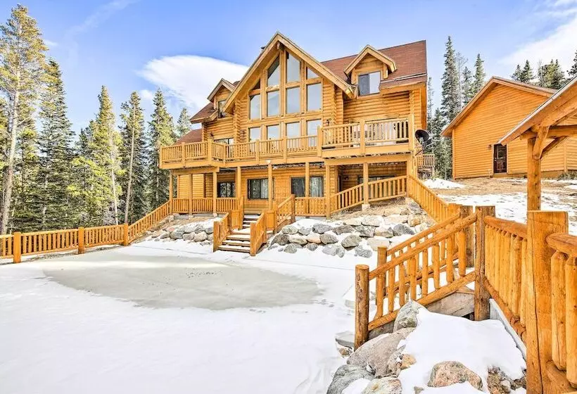 Expansive Alma Cabin W/ Hot Tub & Mountain Views!