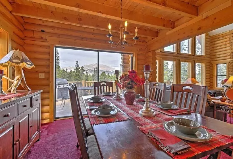 Expansive Alma Cabin W/ Hot Tub & Mountain Views!