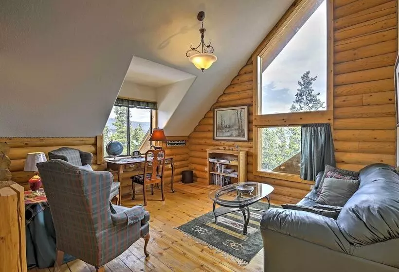 Expansive Alma Cabin W/ Hot Tub & Mountain Views!