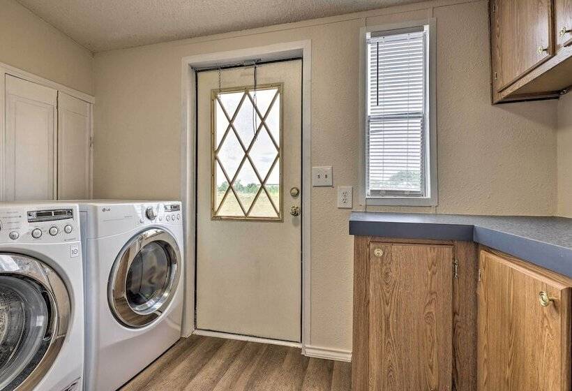 Family Friendly San Marcos Home Close To Tsu!