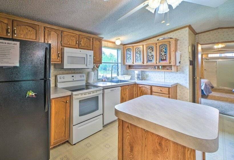 Bernice Fishing Retreat ~ 1 Mi To Grand Lake!