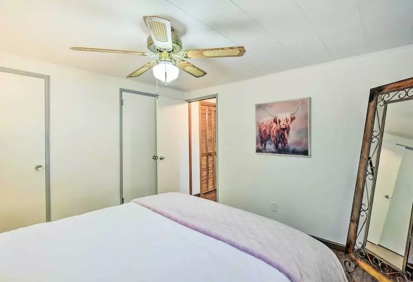 Franklin Home W/ Hot Tub & Mtn Views!