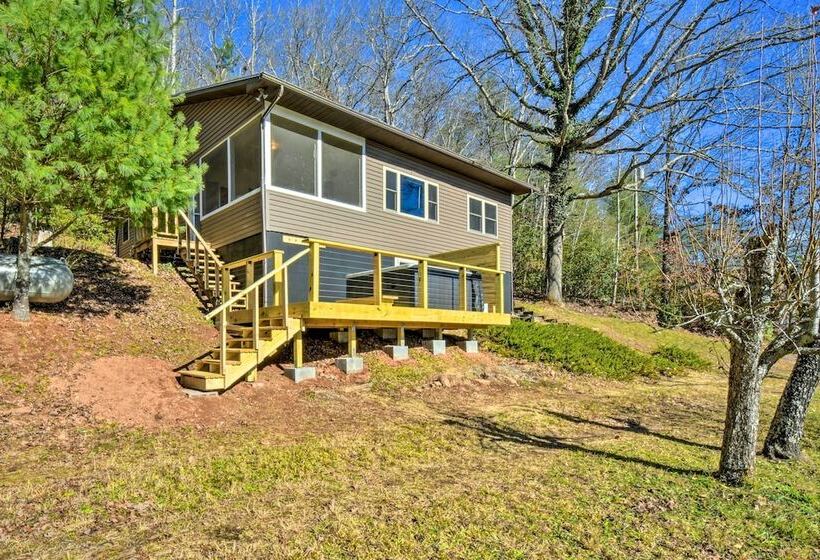Franklin Home W/ Hot Tub & Mtn Views!