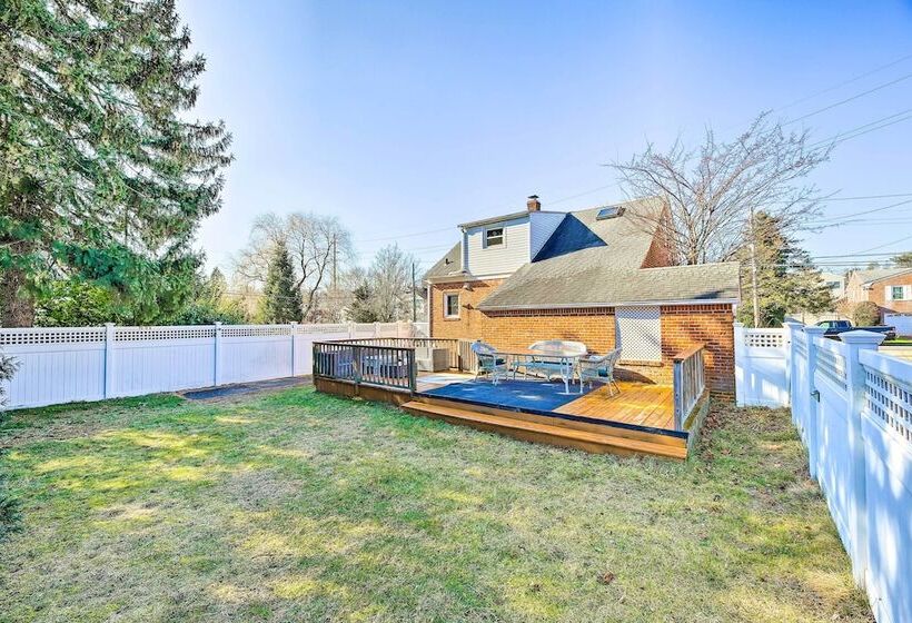 Glen Head Home W/ Yard ~ 28 Mi To Nyc