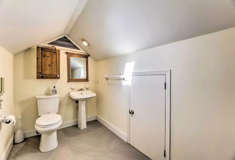 Glen Head Home W/ Yard ~ 28 Mi To Nyc