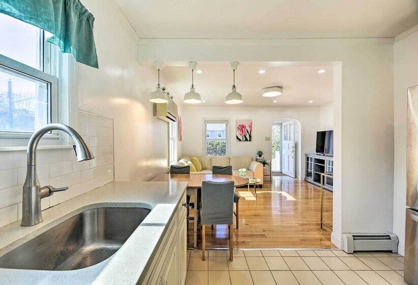 Glen Head Home W/ Yard ~ 28 Mi To Nyc