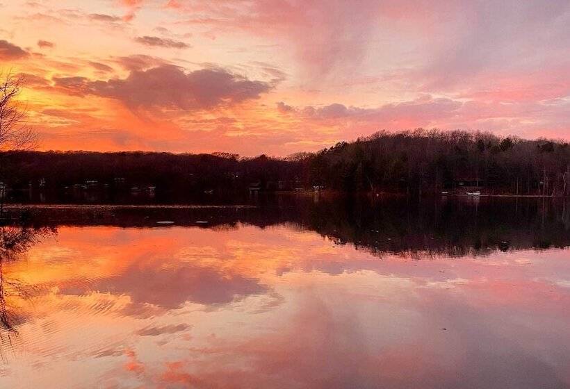 The Minocqua Blue House  W/ Private Beach & Pier