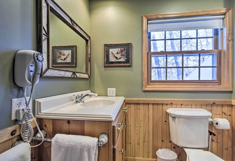 The Minocqua Blue House  W/ Private Beach & Pier