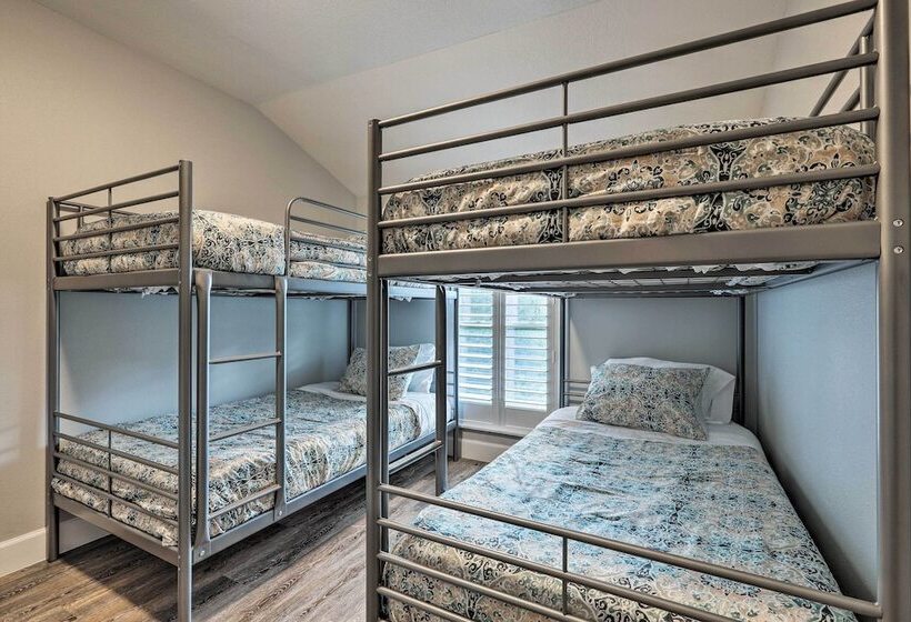 Home On San Jacinto River W/ Pool, Dock & Deck!