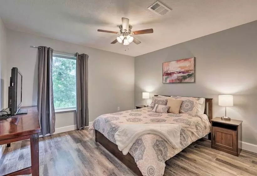 Home On San Jacinto River W/ Pool, Dock & Deck!