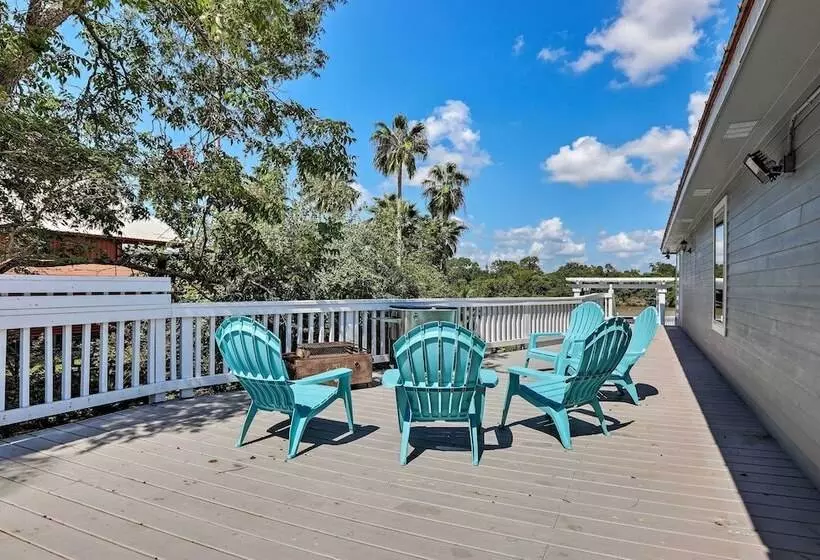 Home On San Jacinto River W/ Pool, Dock & Deck!