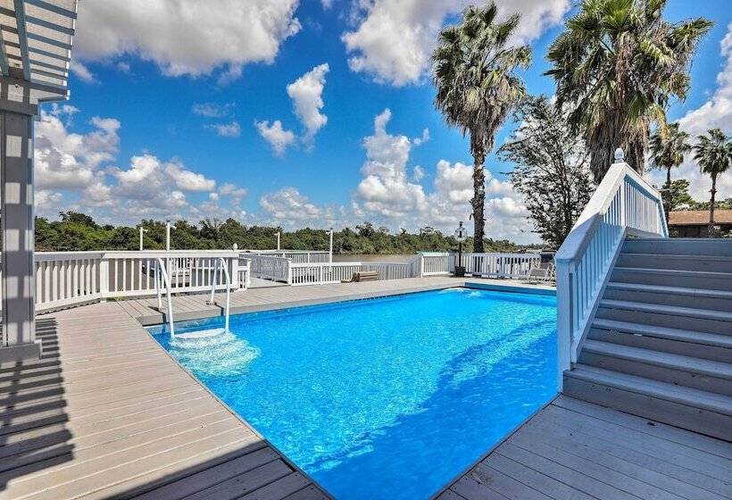 Home On San Jacinto River W/ Pool, Dock & Deck!
