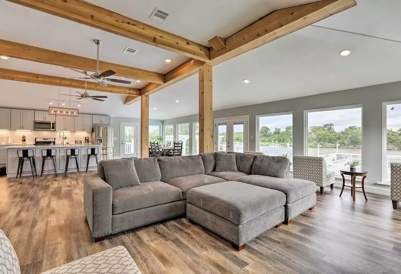 Home On San Jacinto River W/ Pool, Dock & Deck!