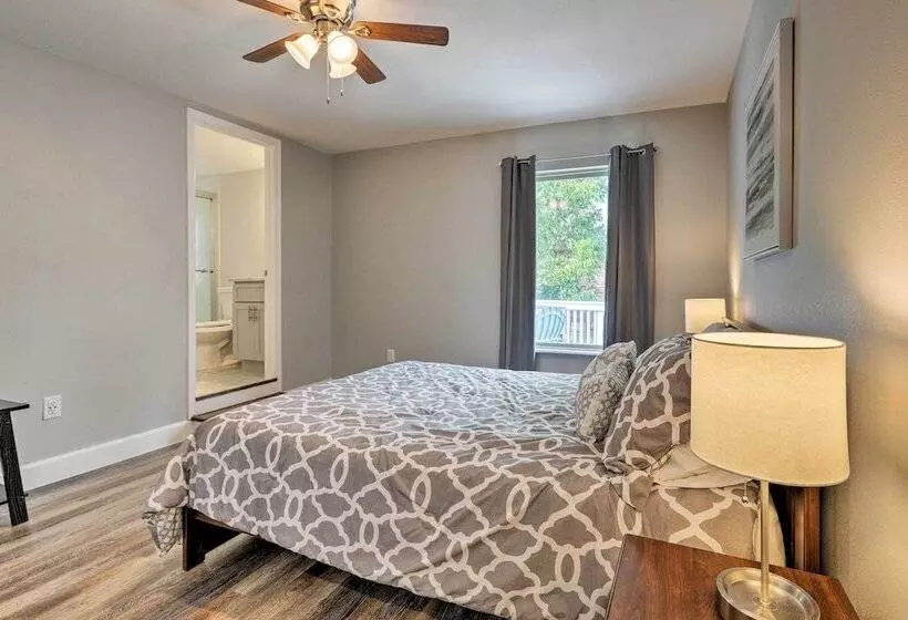 Home On San Jacinto River W/ Pool, Dock & Deck!