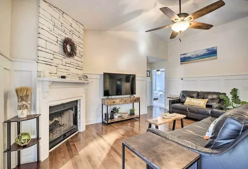 Idyllic Pinehurst Home, Near Golf Course!