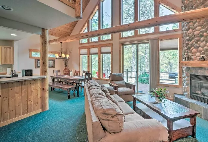 Klamath Falls Family Cottage: Hike & Explore!