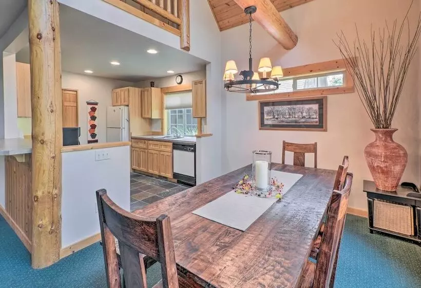 Klamath Falls Family Cottage: Hike & Explore!