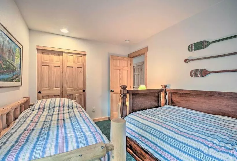 Klamath Falls Family Cottage: Hike & Explore!