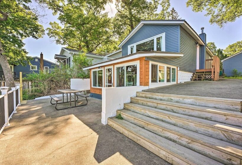 Lakefront Battle Creek Home W/ Fishing Dock!