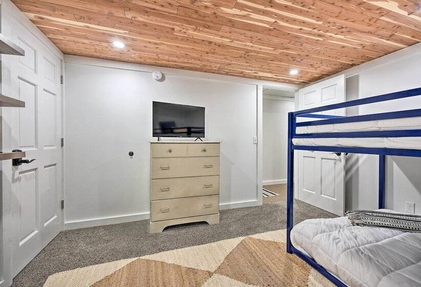 Lakefront Battle Creek Home W/ Fishing Dock!