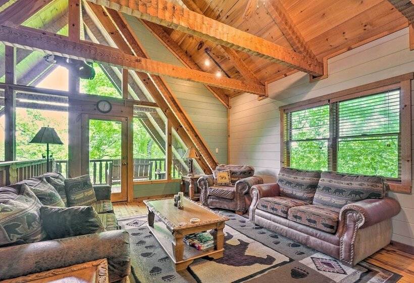 Cabin W/ Decks & Fireplace: 11 Mi To Pigeon Forge!