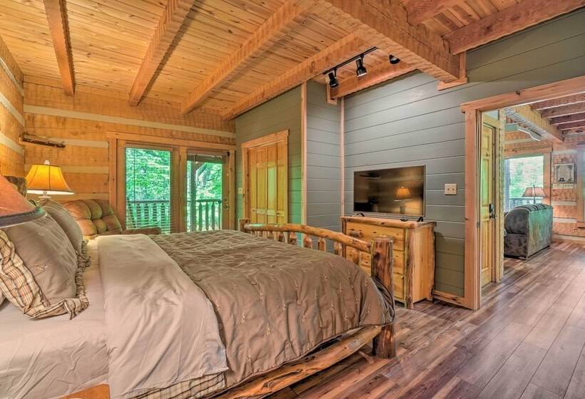 Cabin W/ Decks & Fireplace: 11 Mi To Pigeon Forge!