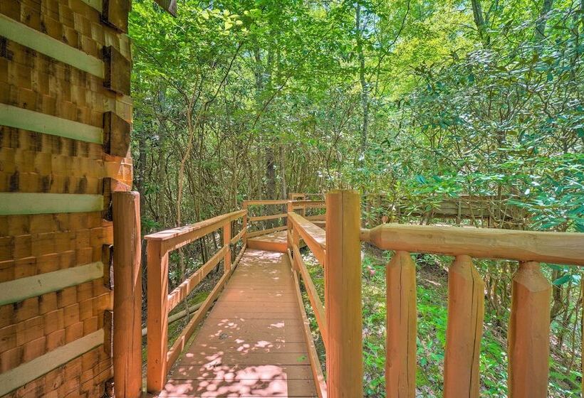 Cabin W/ Decks & Fireplace: 11 Mi To Pigeon Forge!