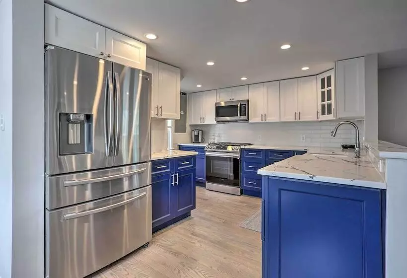 Long Island Home Near Beaches & Golf