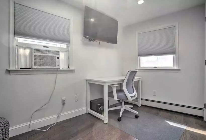 Long Island Home Near Beaches & Golf