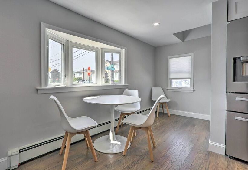 Long Island Home Near Beaches & Golf