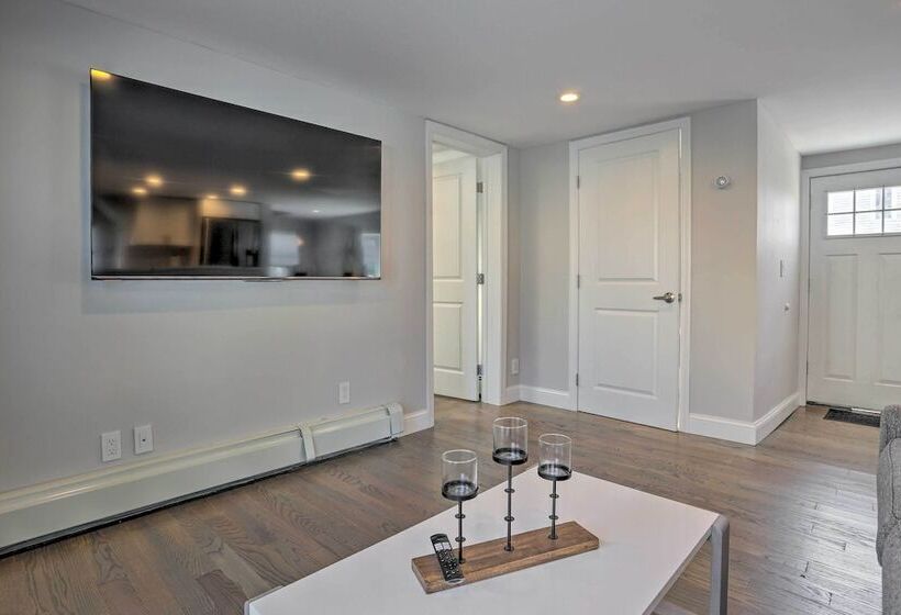 Long Island Home Near Beaches & Golf