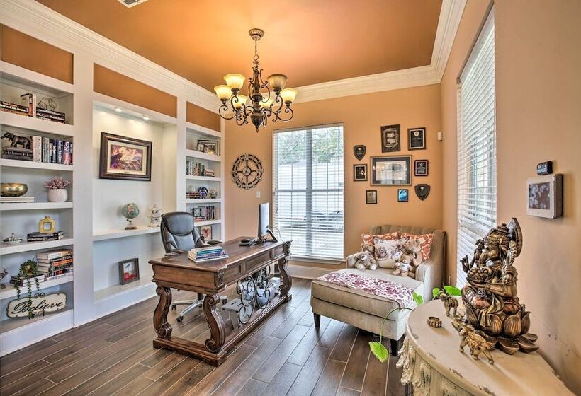 Luxe Home W/ Yard Near Lake Pontchartrain!