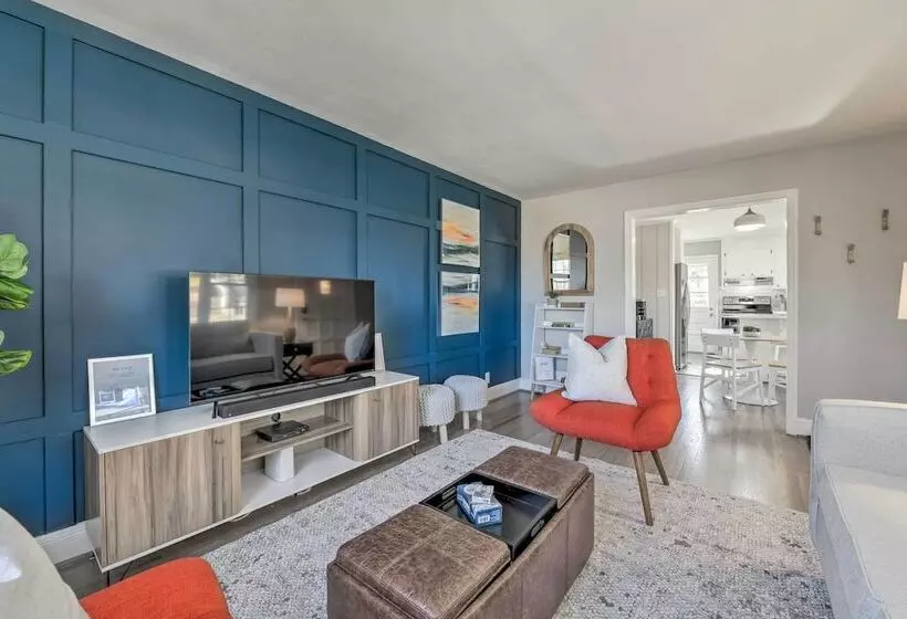 Mid Century Modern Cottage In Ardmore Area!