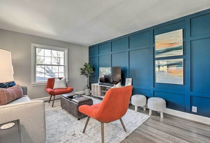 Mid Century Modern Cottage In Ardmore Area!