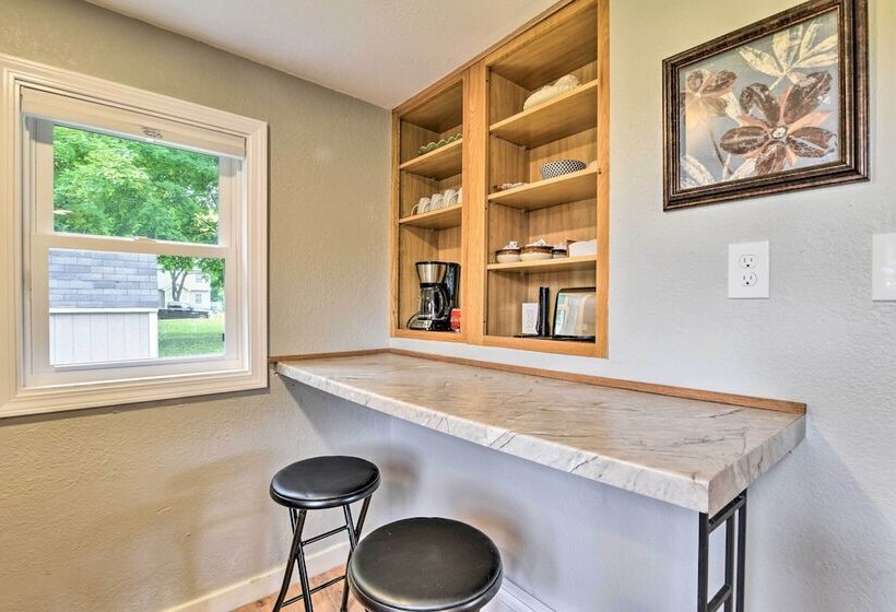 Centrally Located Mount Pleasant Retreat!