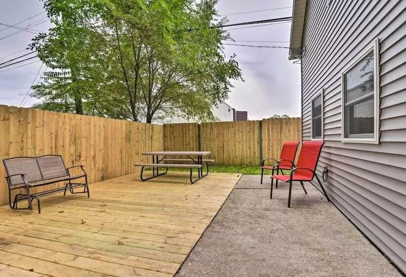 Centrally Located Mount Pleasant Retreat!