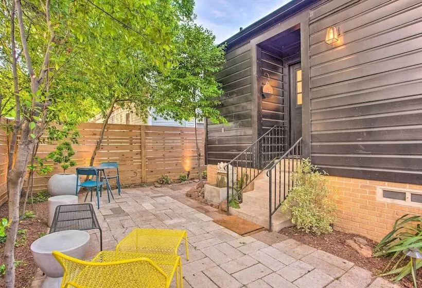 Newly Updated & Charming Azalea District Home