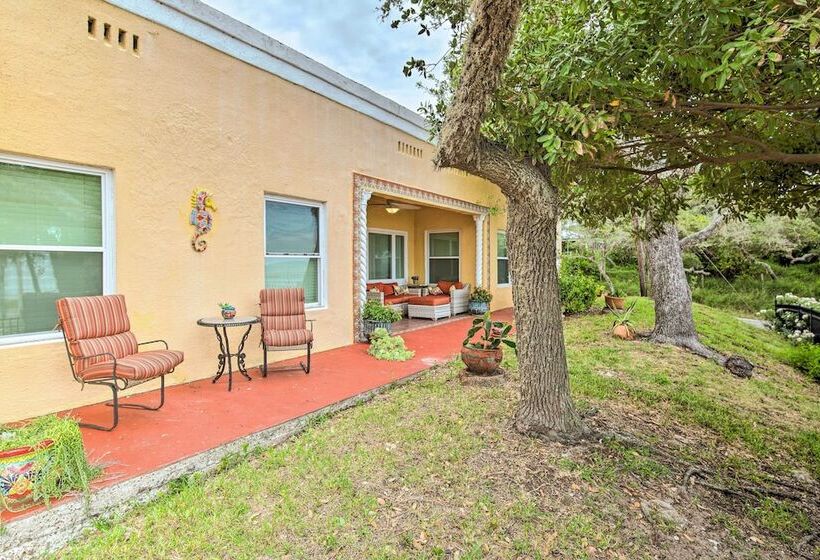 Ocean Pearl  House   1 Mi To Dtwn Rockport!