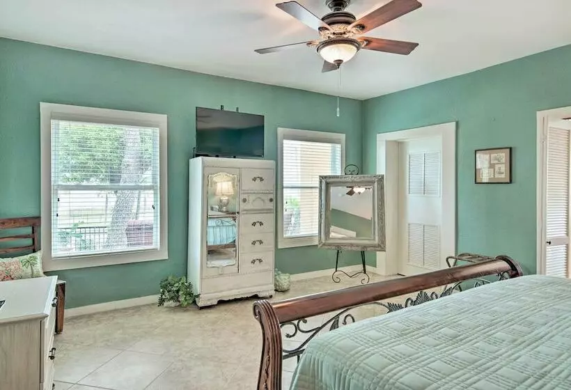 Ocean Pearl  House   1 Mi To Dtwn Rockport!