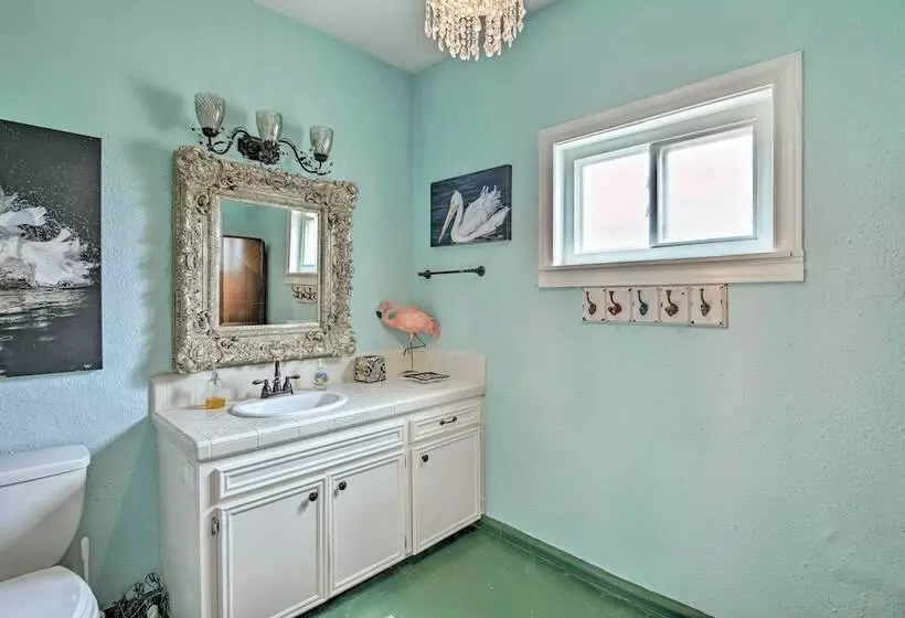 Ocean Pearl  House   1 Mi To Dtwn Rockport!