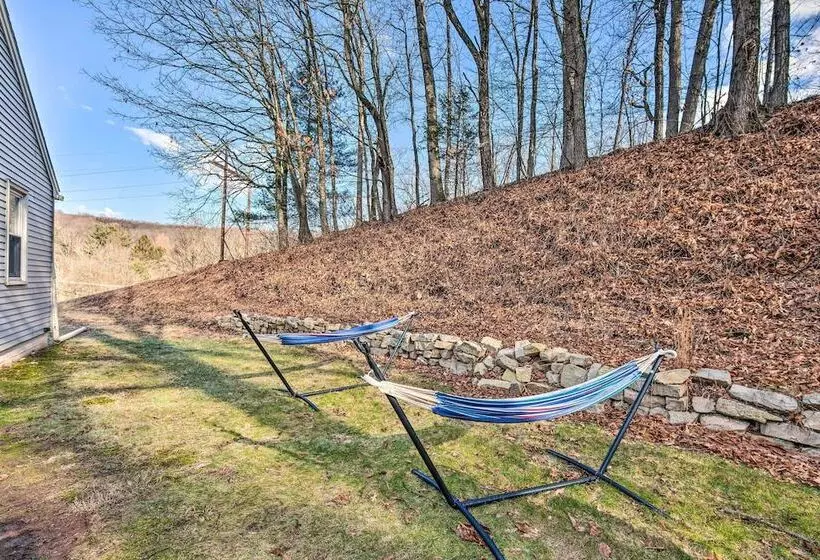 Pet Friendly Mohnton House Near Golf Course!