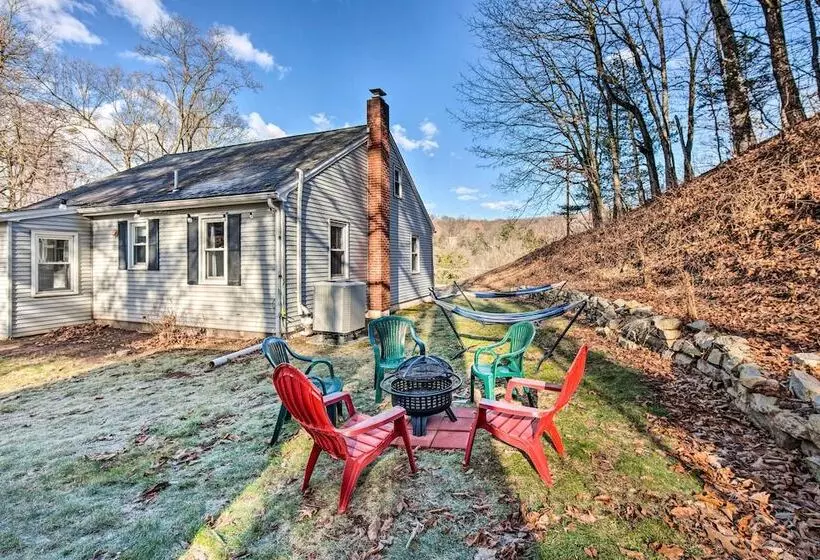 Pet Friendly Mohnton House Near Golf Course!