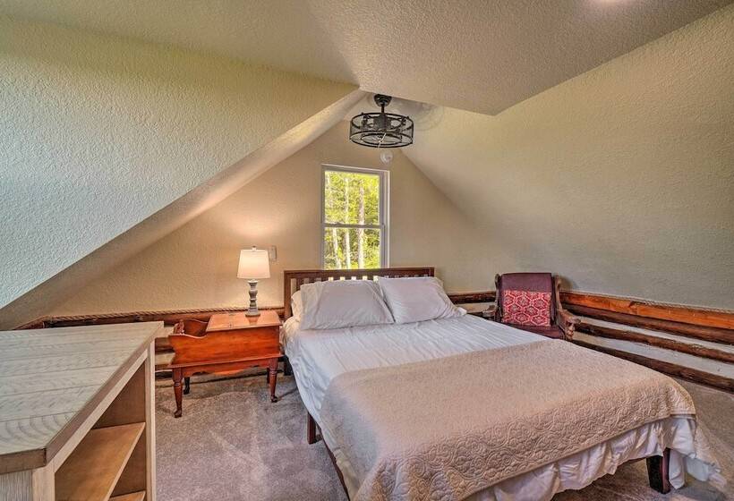 Pet Friendly Speedwell Cabin, 1 Mi To Water!